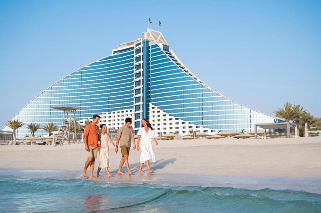 هتل جمیرا بیچ در دبی (Jumeirah Beach Hotel)