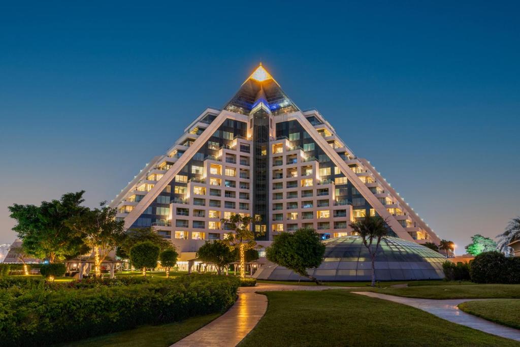 هتل رافلز در دبی (Raffles Dubai)